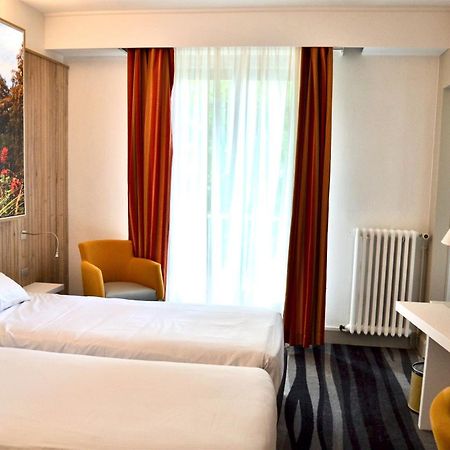 Kyriad Hotel Tours Centre Eksteriør bilde