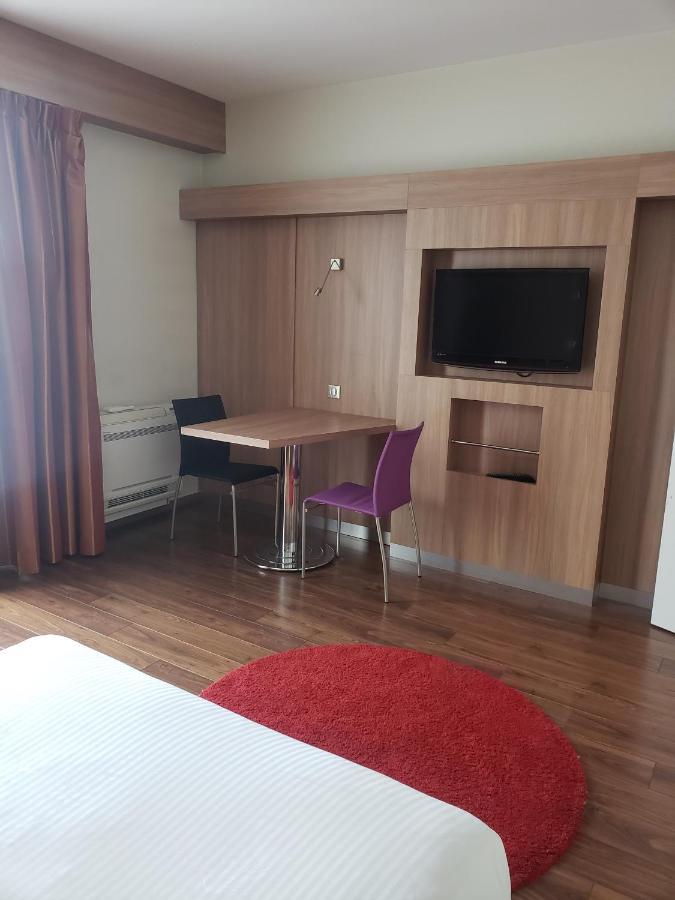 Kyriad Hotel Tours Centre Eksteriør bilde