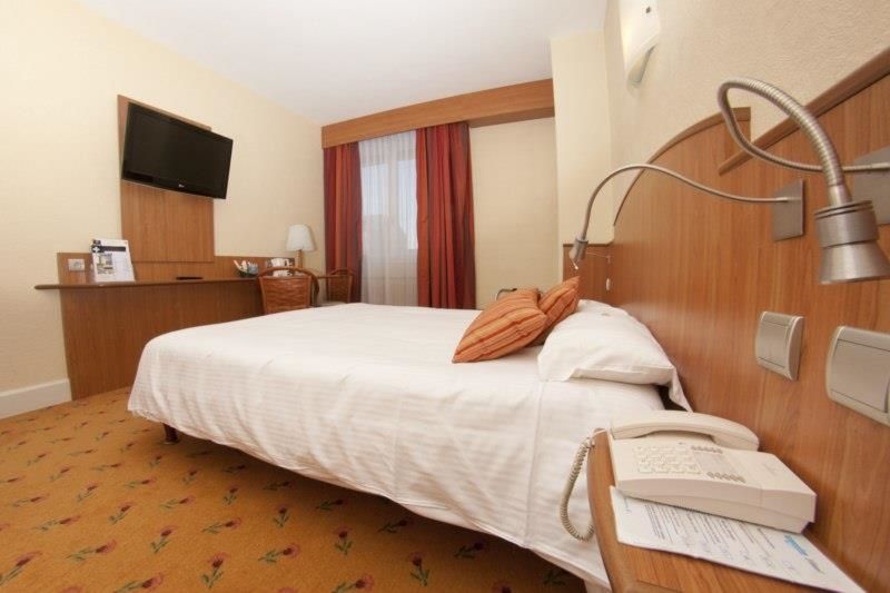 Kyriad Hotel Tours Centre Eksteriør bilde